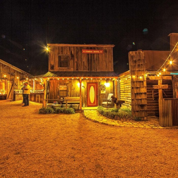 Western-Town-at-Night